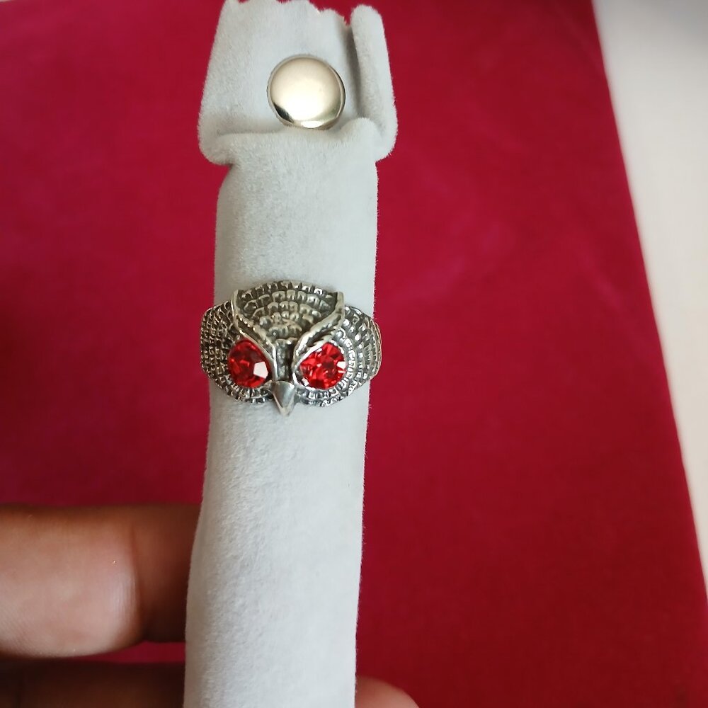 Red Eyed Owl Ring